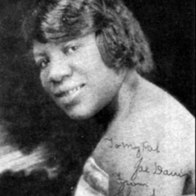 Clara Smith, blues singer